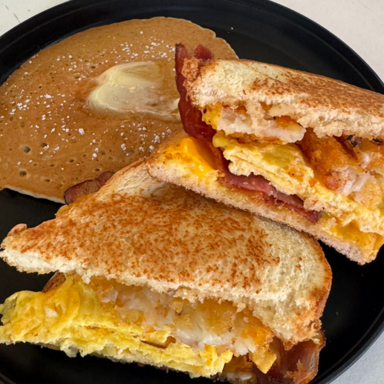 Breakfast Sándwich