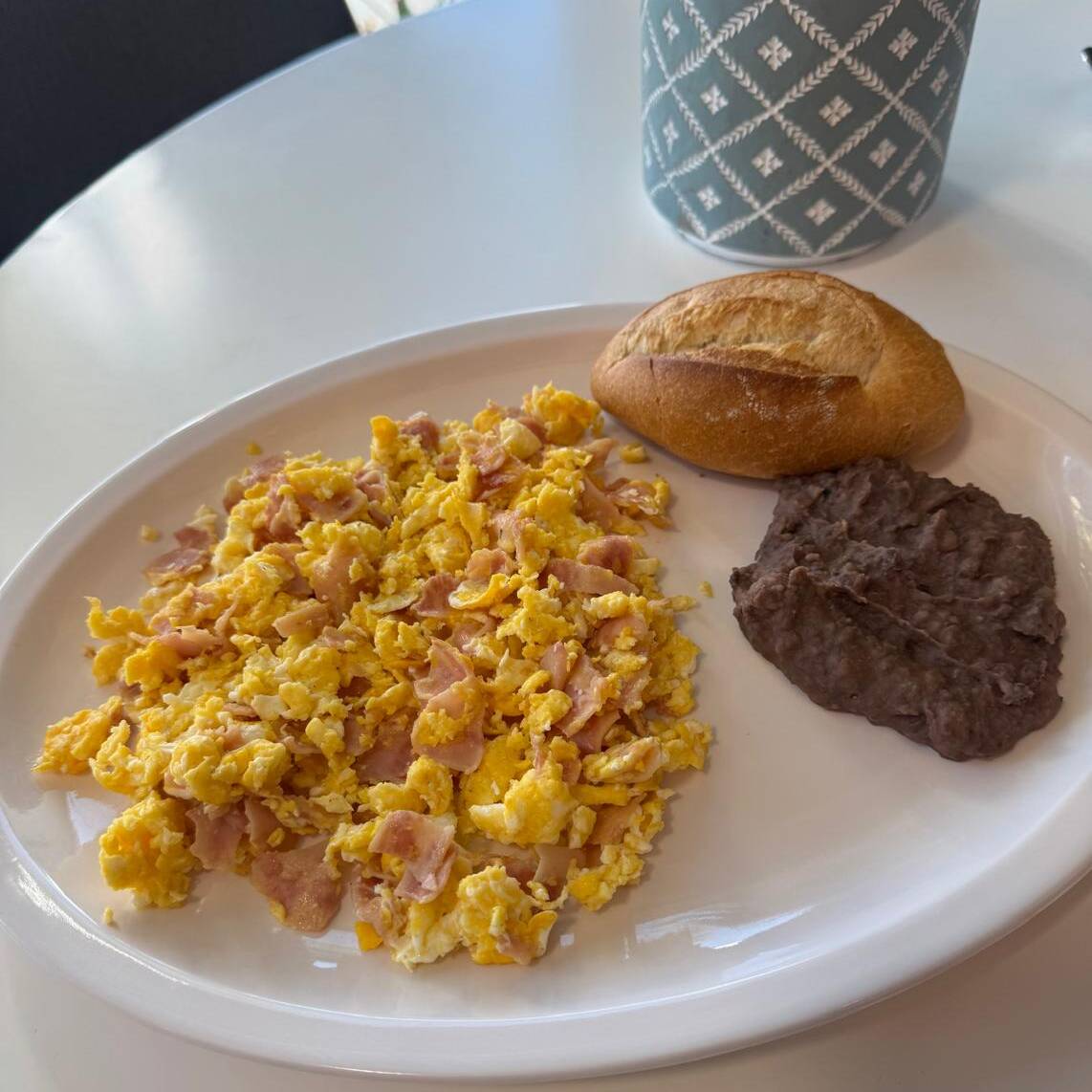 Huevos revueltos con jamón