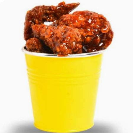 Alitas bañadas
