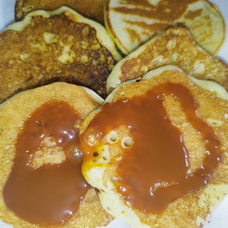 Orden de hot cakes mini 8 con cajeta