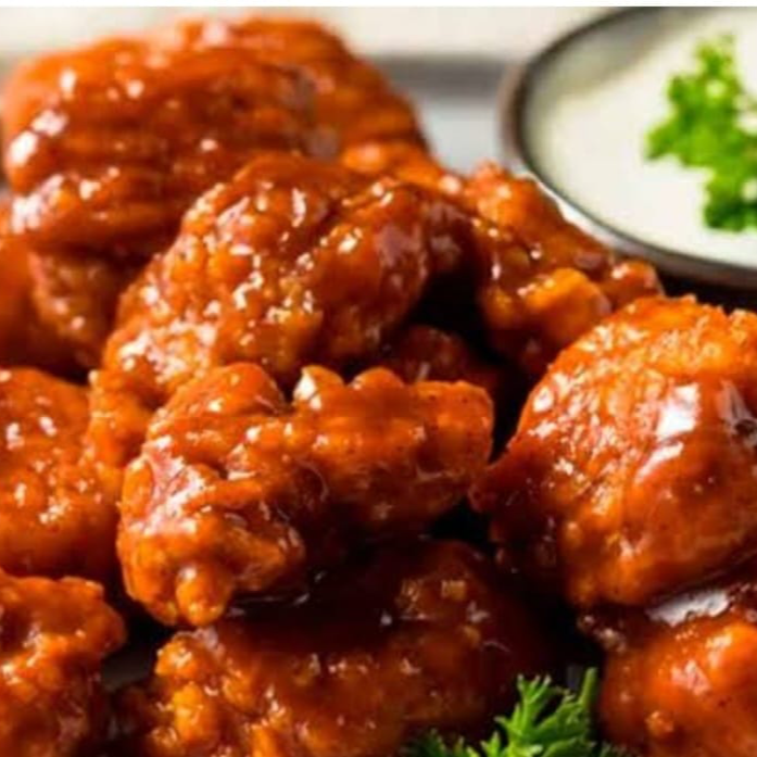 Boneless Medio Kilo con 2 Aderezos
