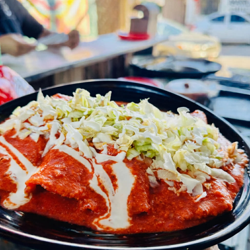 ENCHILADAS ROJAS DE POLLO