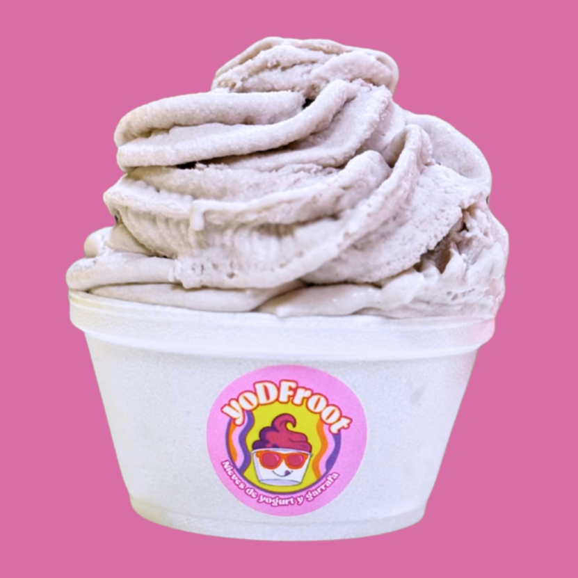 Nieve de Yogurt de Taro con Fresa