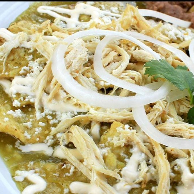 Chilaquiles con Pollo
