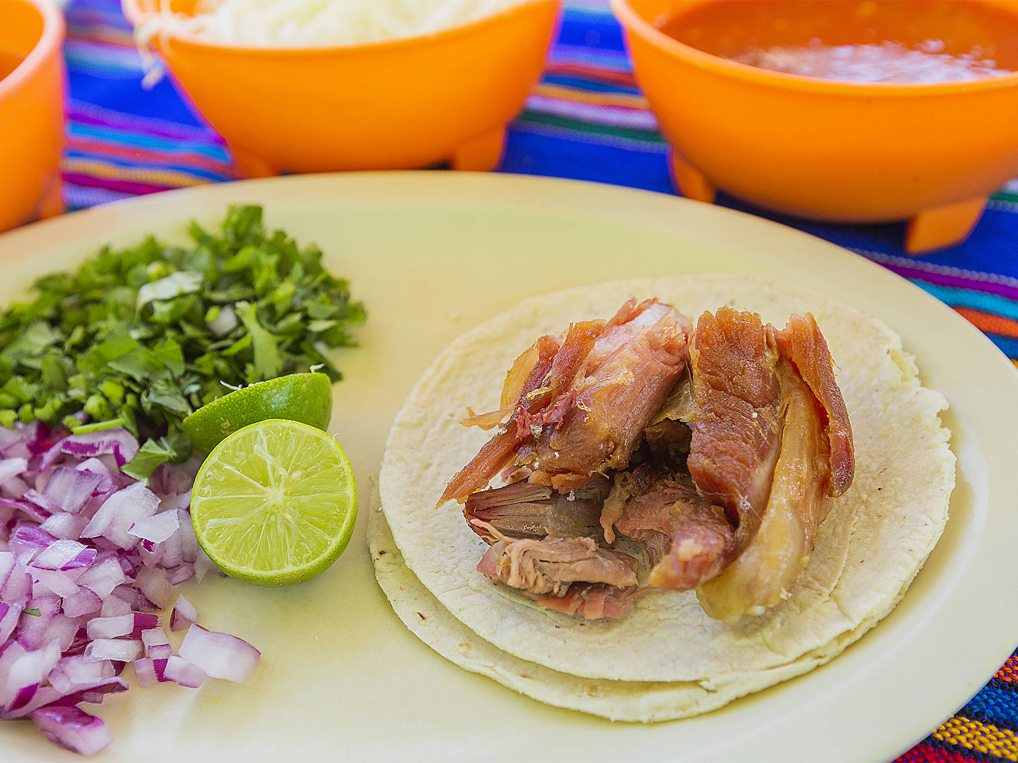 8 TACOS BLANDITOS CON CARNE