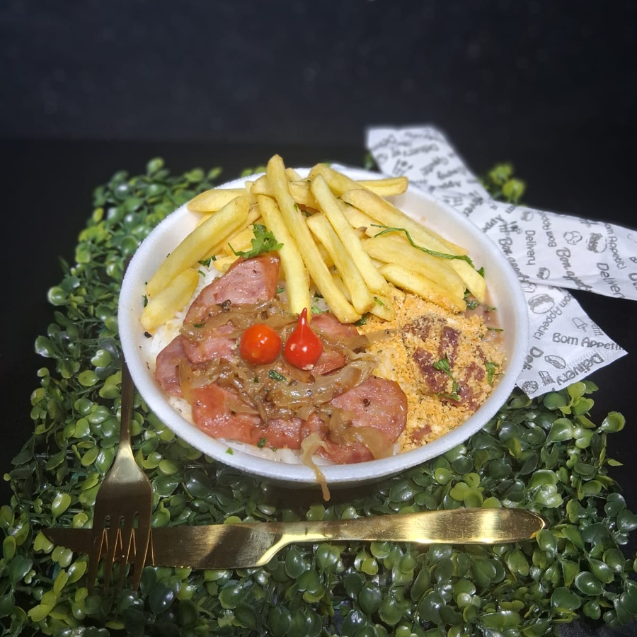 Arroz, feijão, macarrão ou farofa