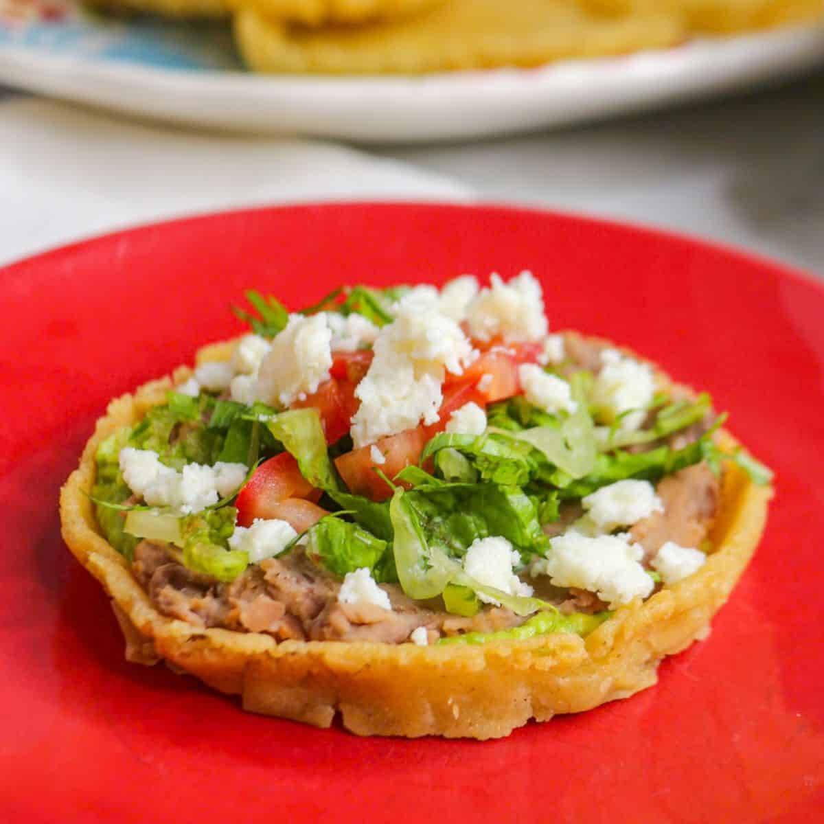 Sope con Guiso