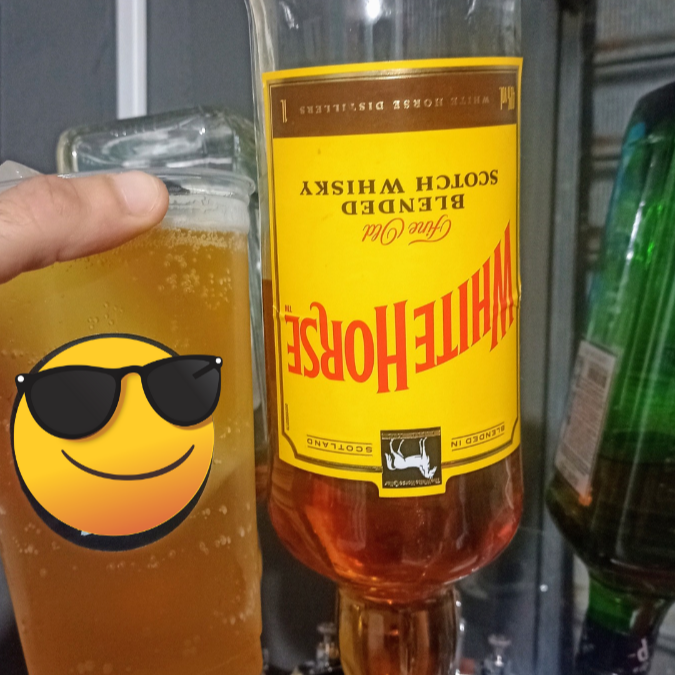 whysk (cavalo branco), gelo de coco ou maracujá e energético.