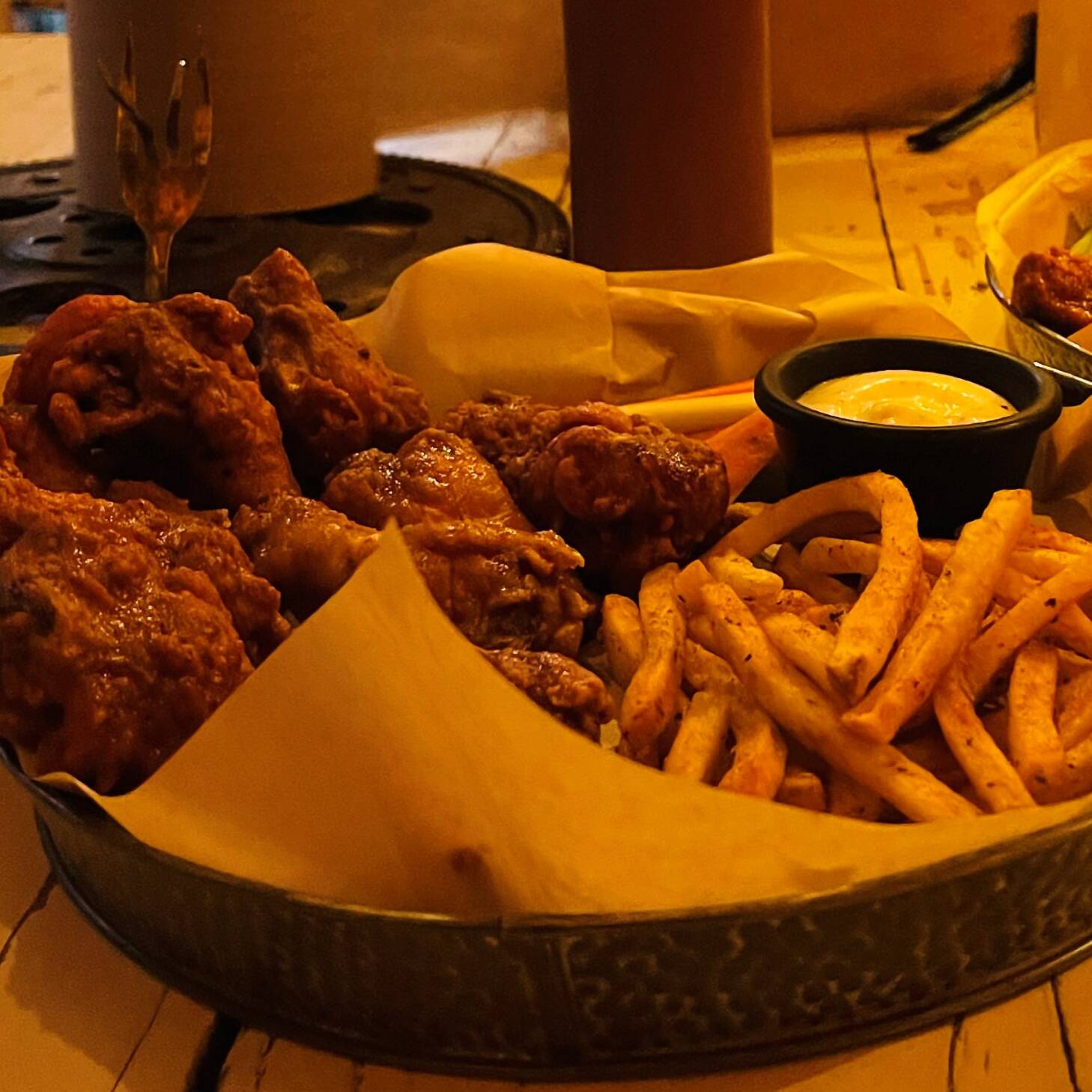 COMBO FAMILIAR, 16 pzas de ALITAS