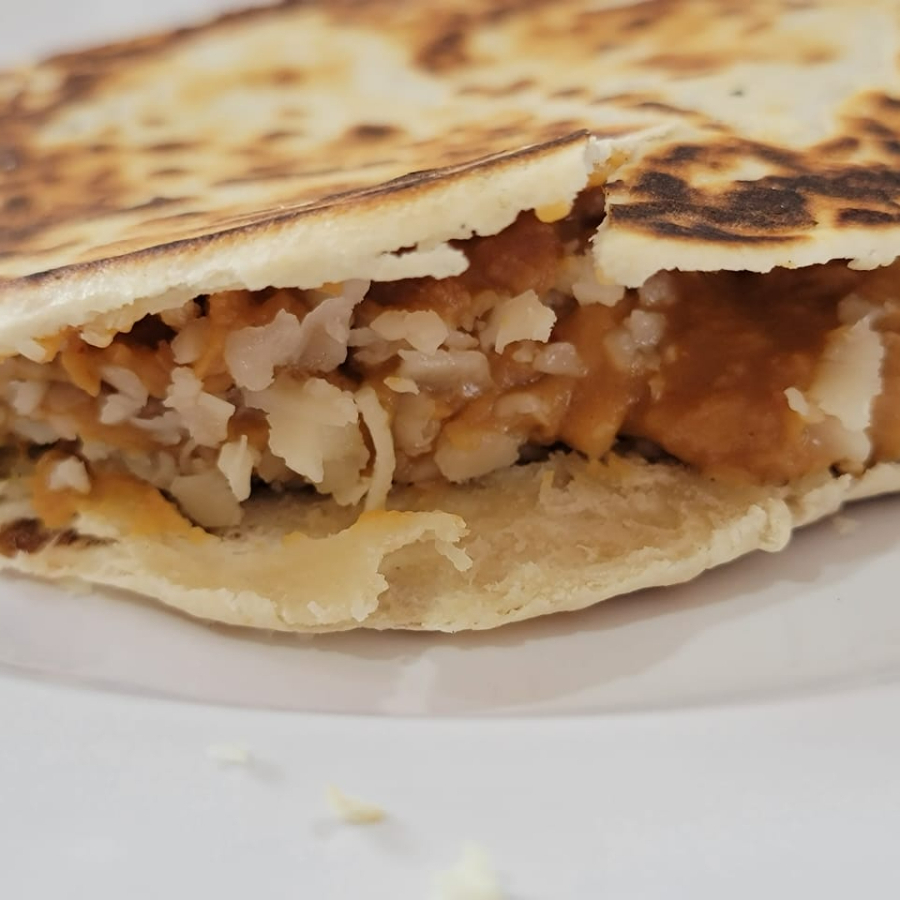 Gordita de Harina de Frijoles con Queso