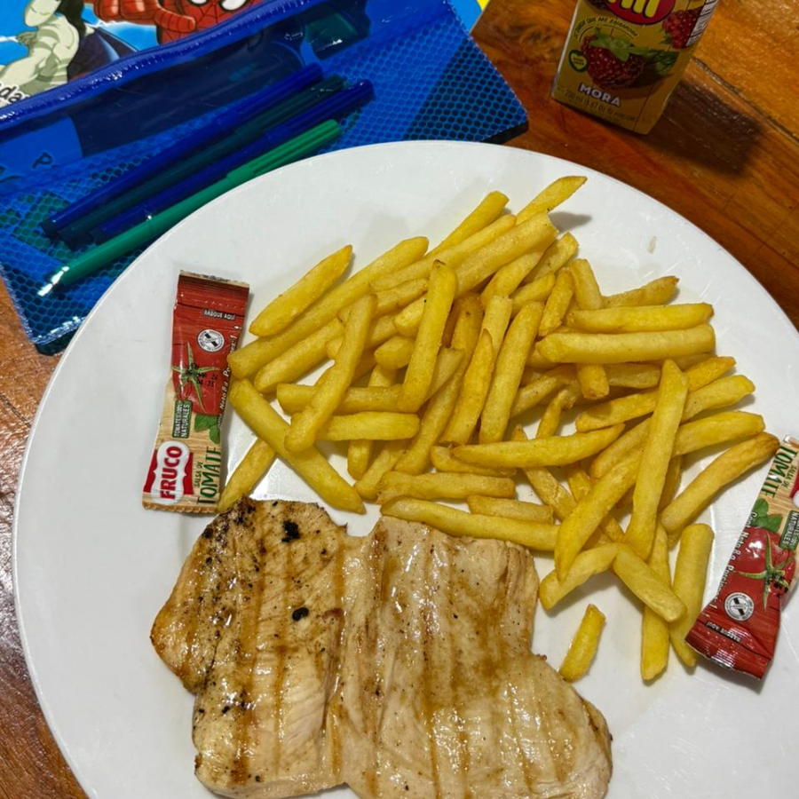 Carne o Cerdo o Pechuga Asada Kids