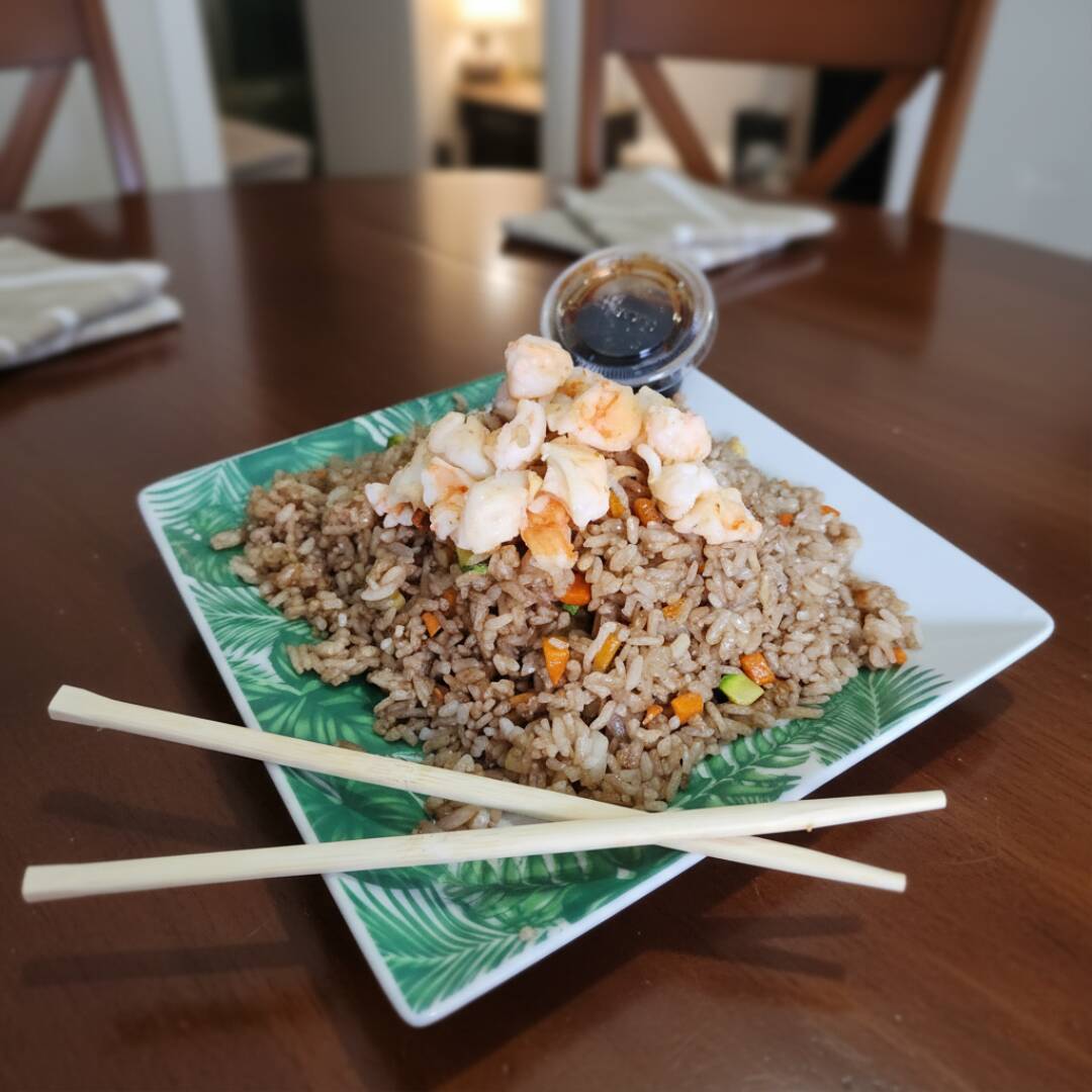 Yakimeshi de Arrachera / Pollo / Camarón