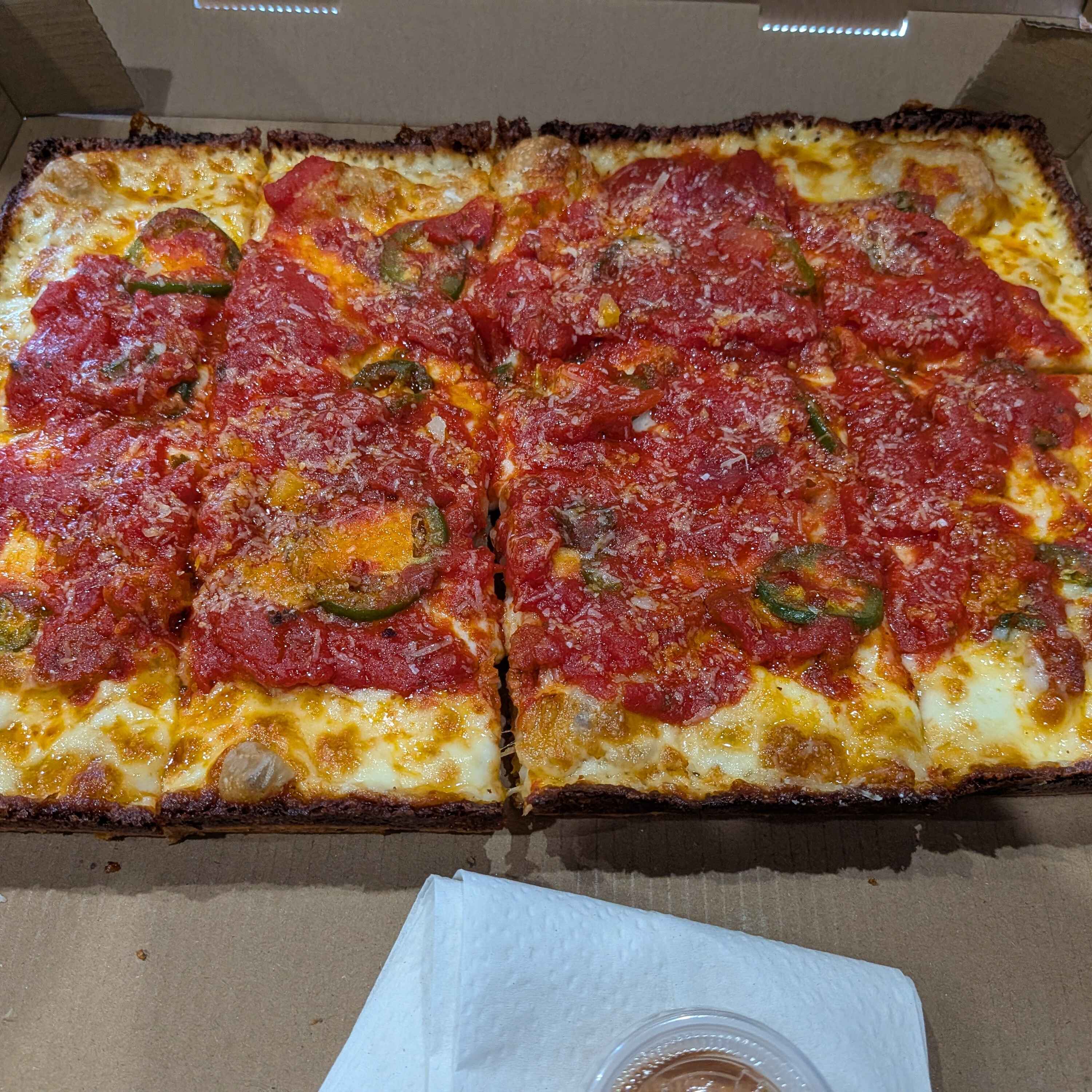 Pizza Peperonni Normal o Spicy estilo Detroit
