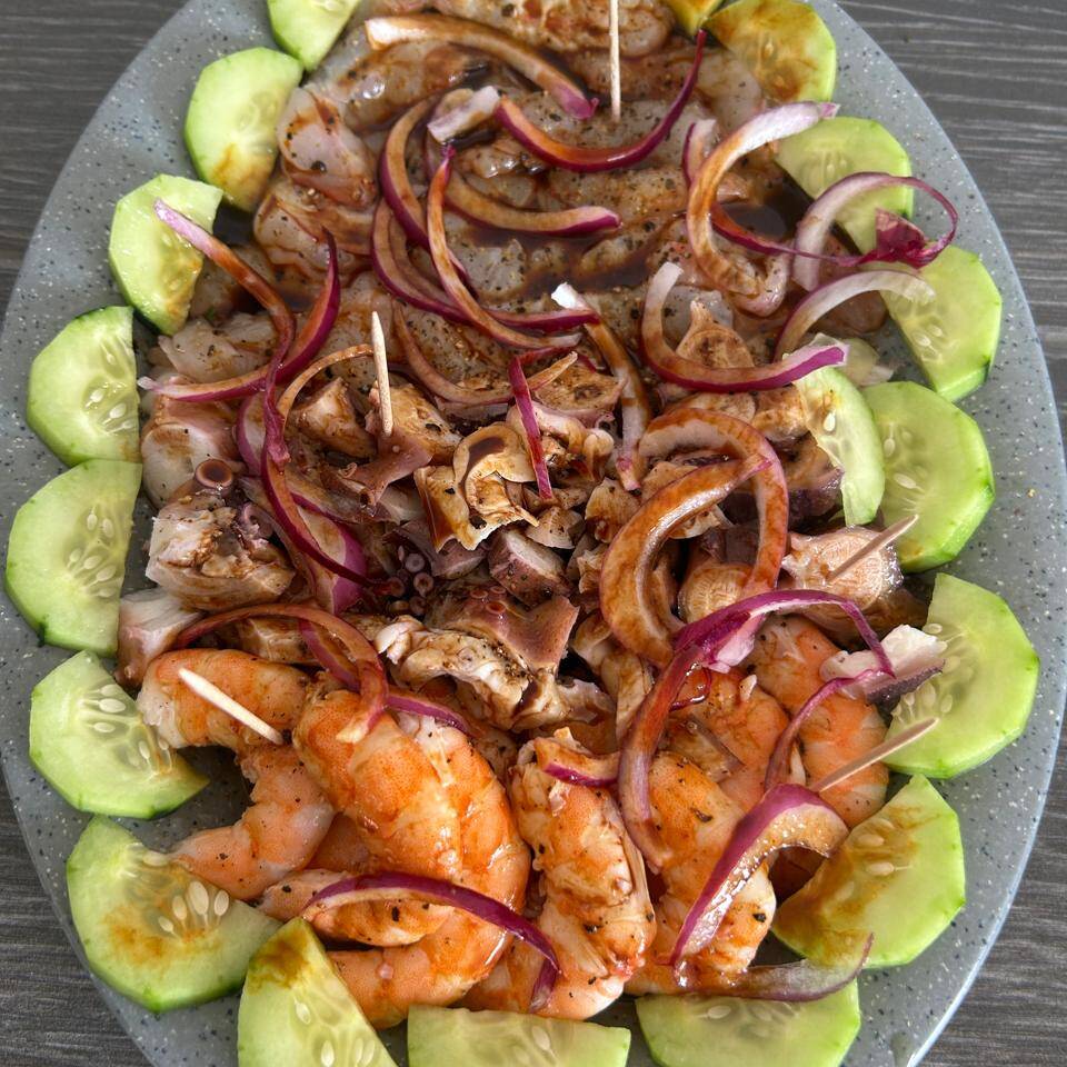 Para Picar Camaron con Pulpo