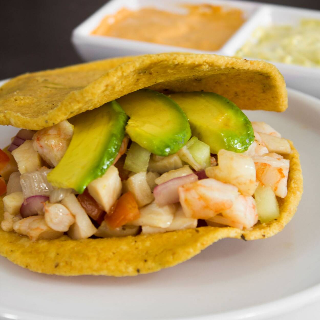 TOSTADA CEVICHE DE PESCADO + COCA