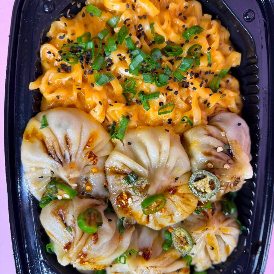 Dumplings de res con buldak