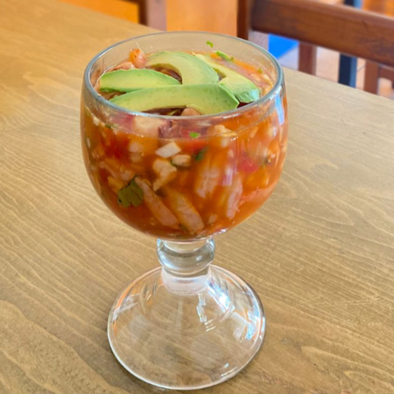 Coctel Globo (16 Oz) Ingrediente a Elegir