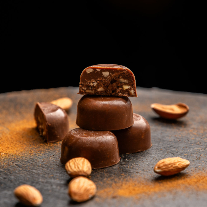 Chocolate Semiamargo con Almendras (1 Ud)