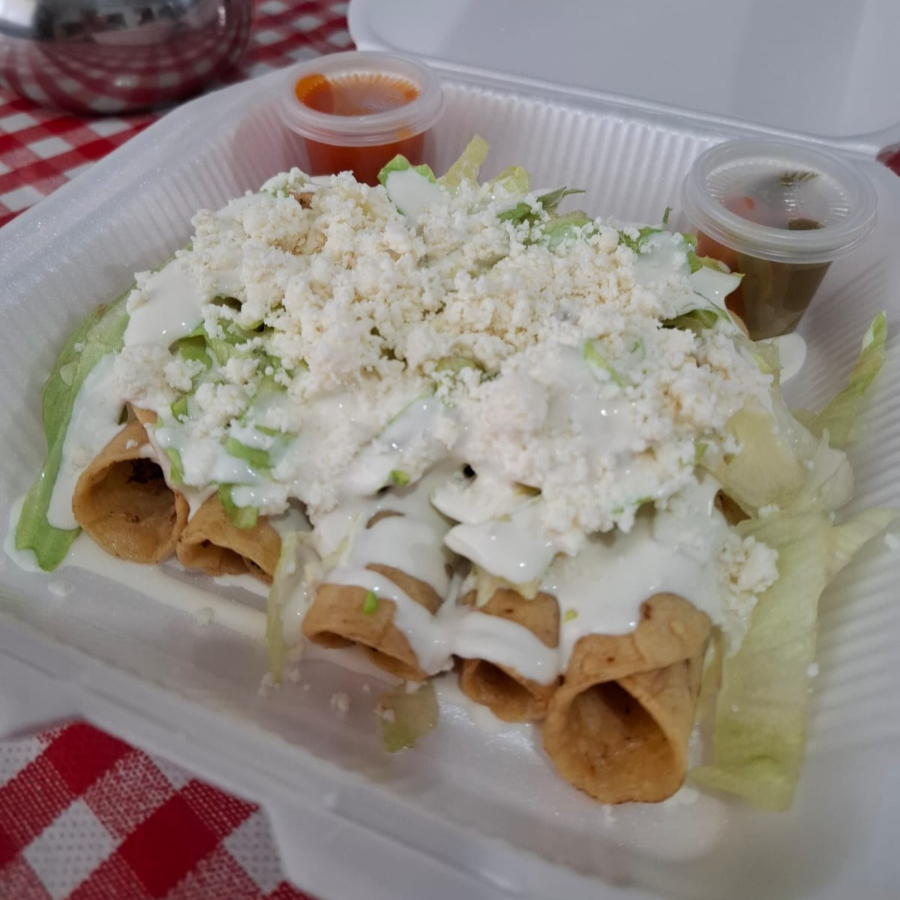 FLAUTAS DE POLLO (ORDEN DE 5)