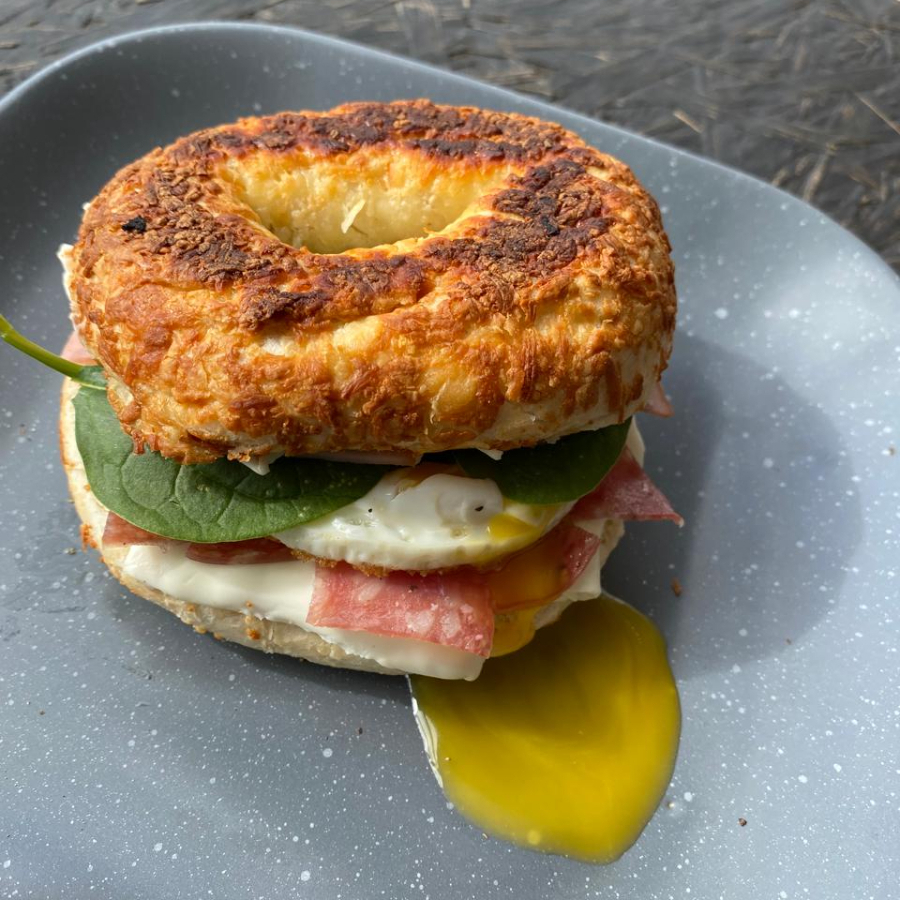 Bagel Chuleta y Jamón