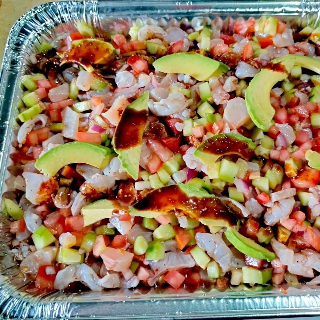Charola de Ceviche de Puro Camarón 4 Personas