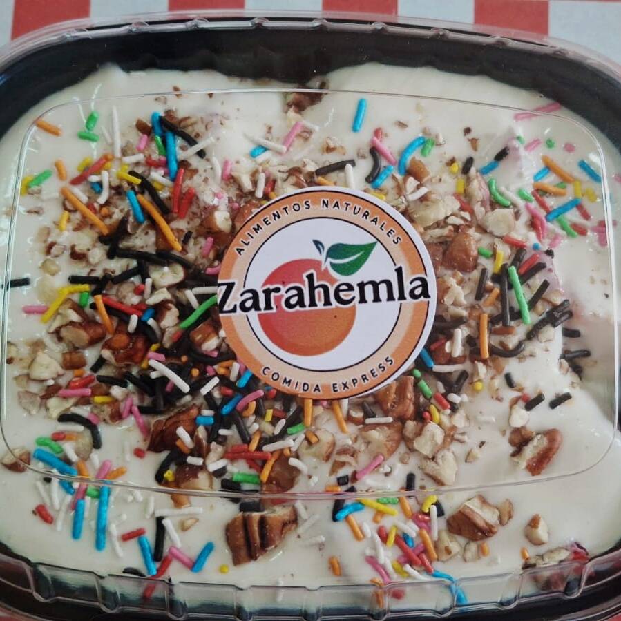charola fresas con crema