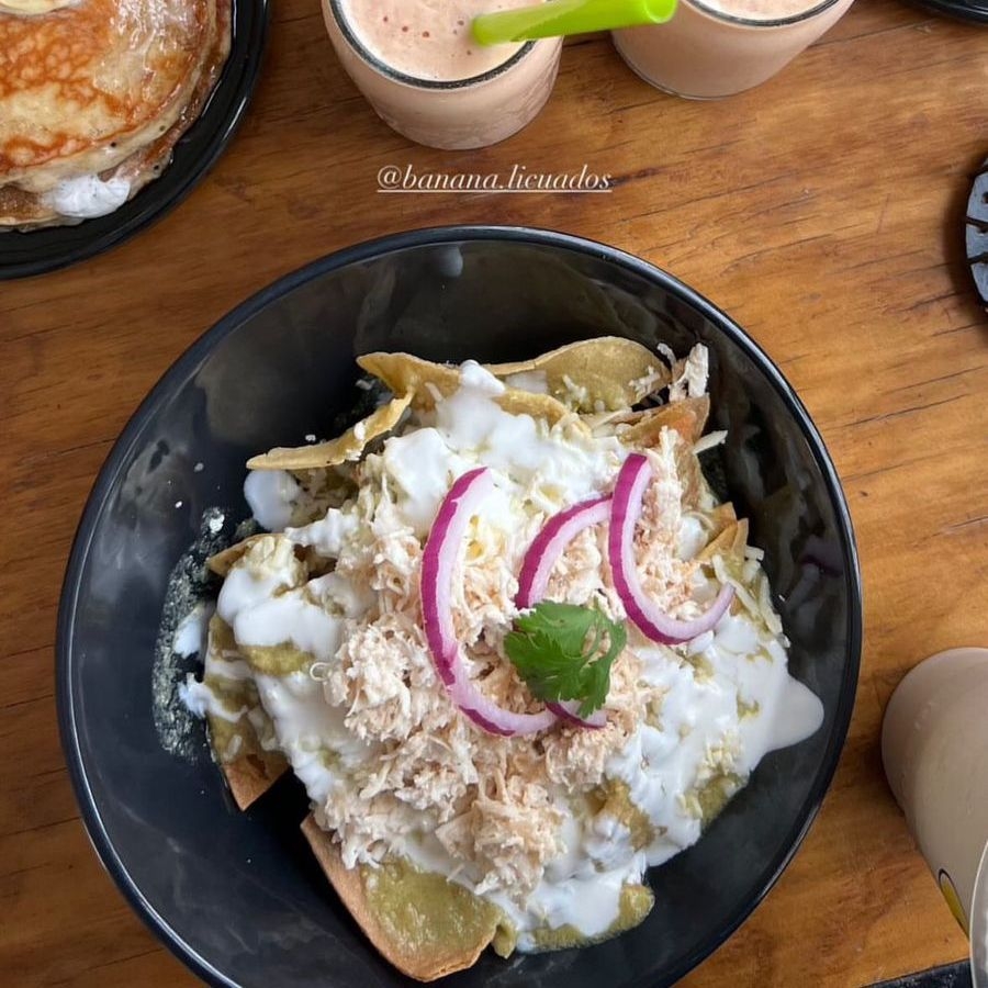 Chilaquiles con Pollo