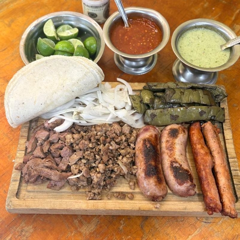 Molcajete 4 Carnes