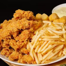Franguinho Crocante + Batata + Aipim + 2 Molhos ( Para 4- 5 Pessoas)