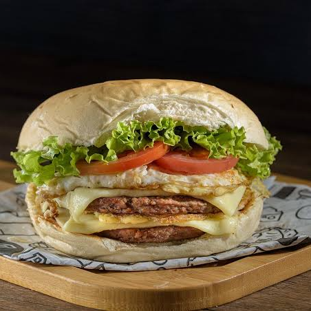 Pão 2 carnes 2 ovos queijo presunto calabresa salsicha salada e batata palha