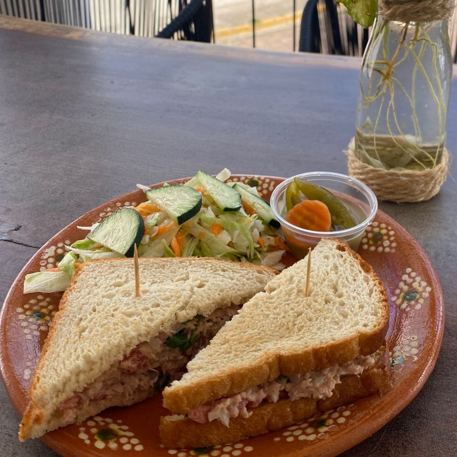Sandwich Atún