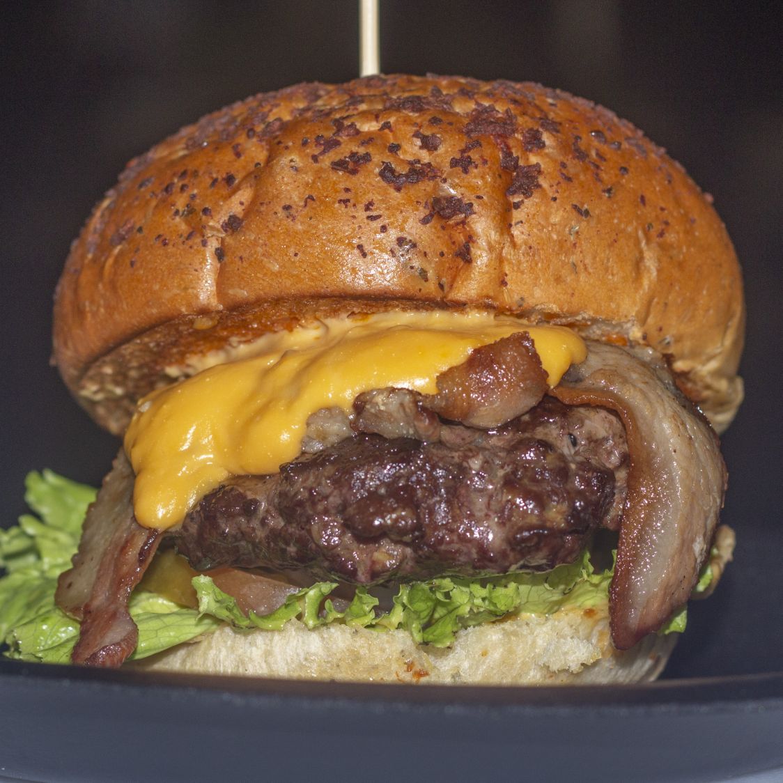 Combo Hamburguesa Clásica + Papas a la Frnacesa