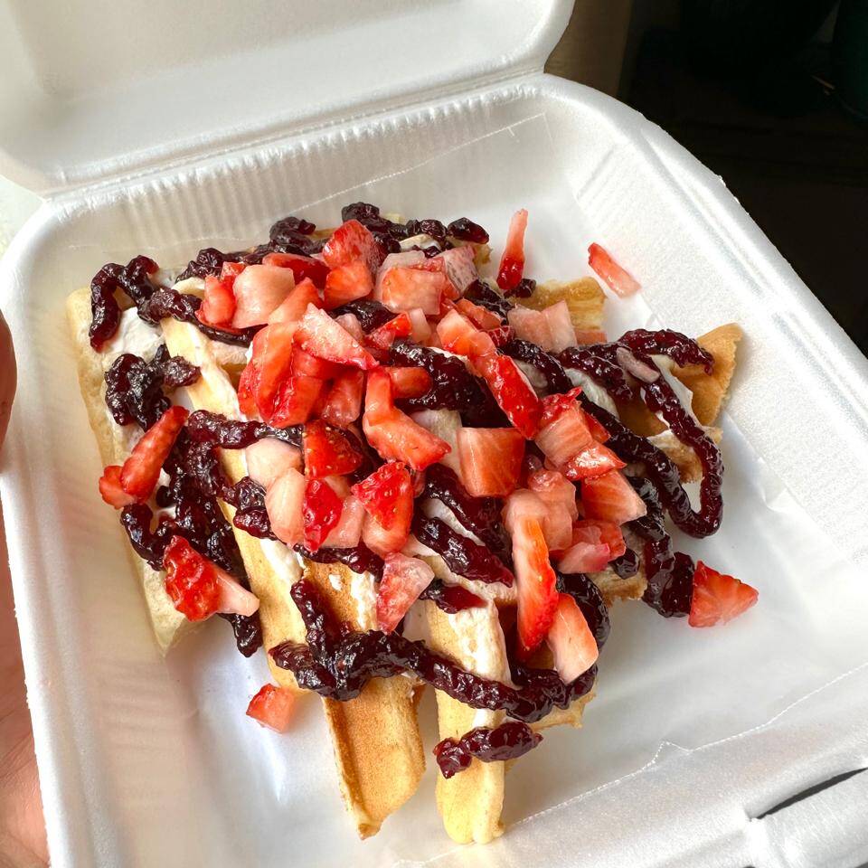 Waffle de Mermelada de Zarzamora