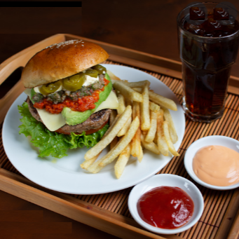 Hamburguesa Rebelde En Combo Personal