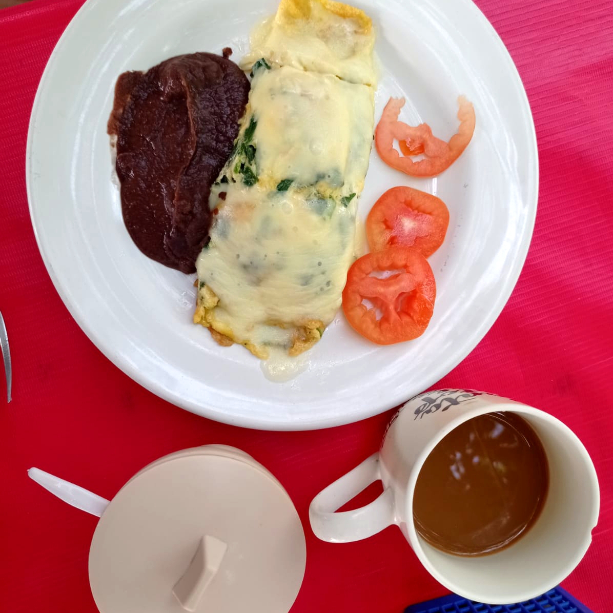 OMELETTE CON JAMÓN Y QUESO MANCHEGO
