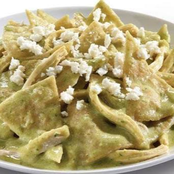 Chilaquiles con Pechuga Deshebrada