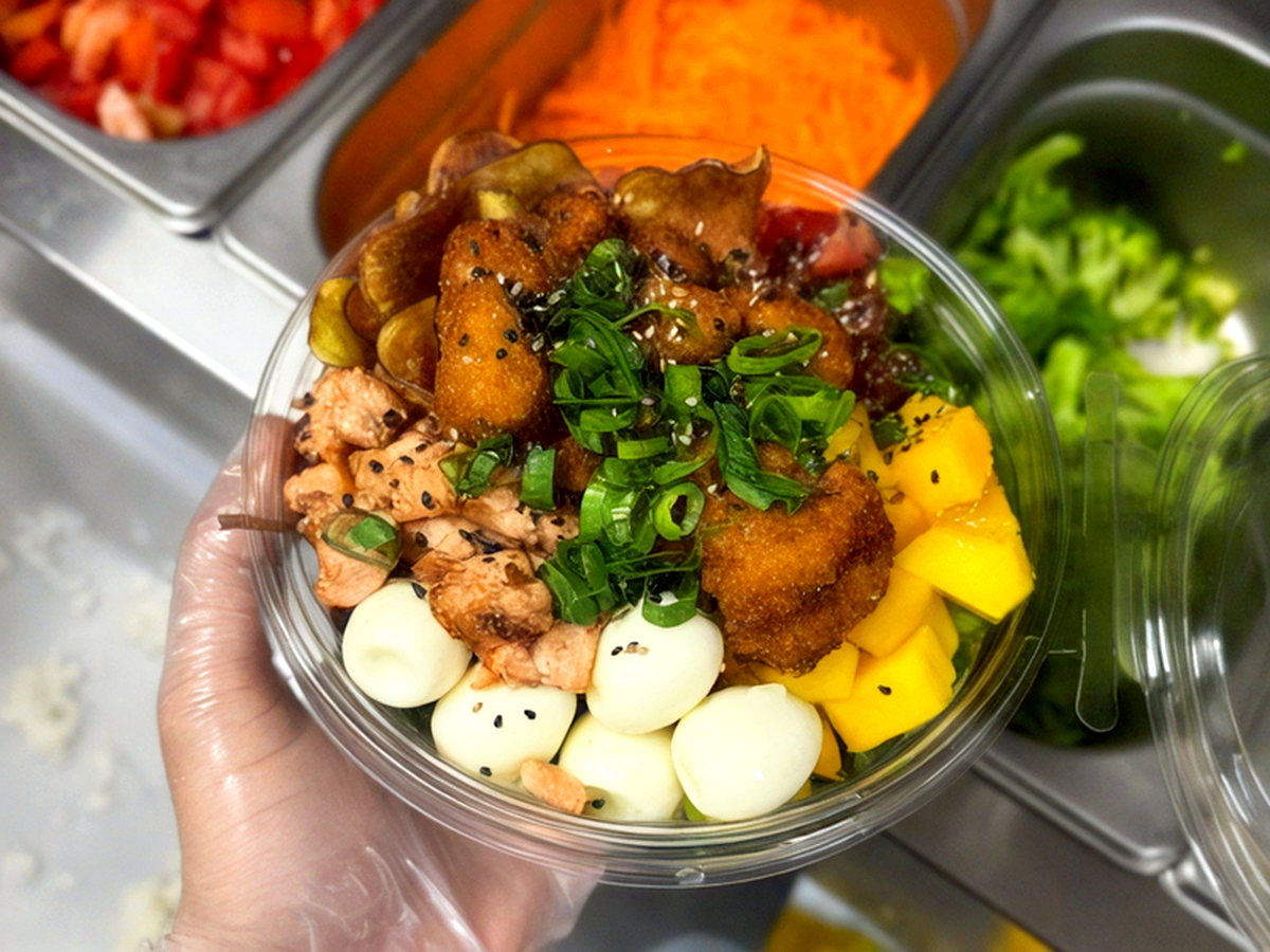 Tik Poke- Poke,sushi & Roll