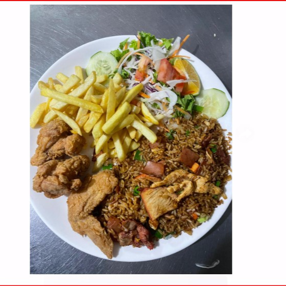 Cantones Con Alitas De Pollo,Papas Y Ensalada