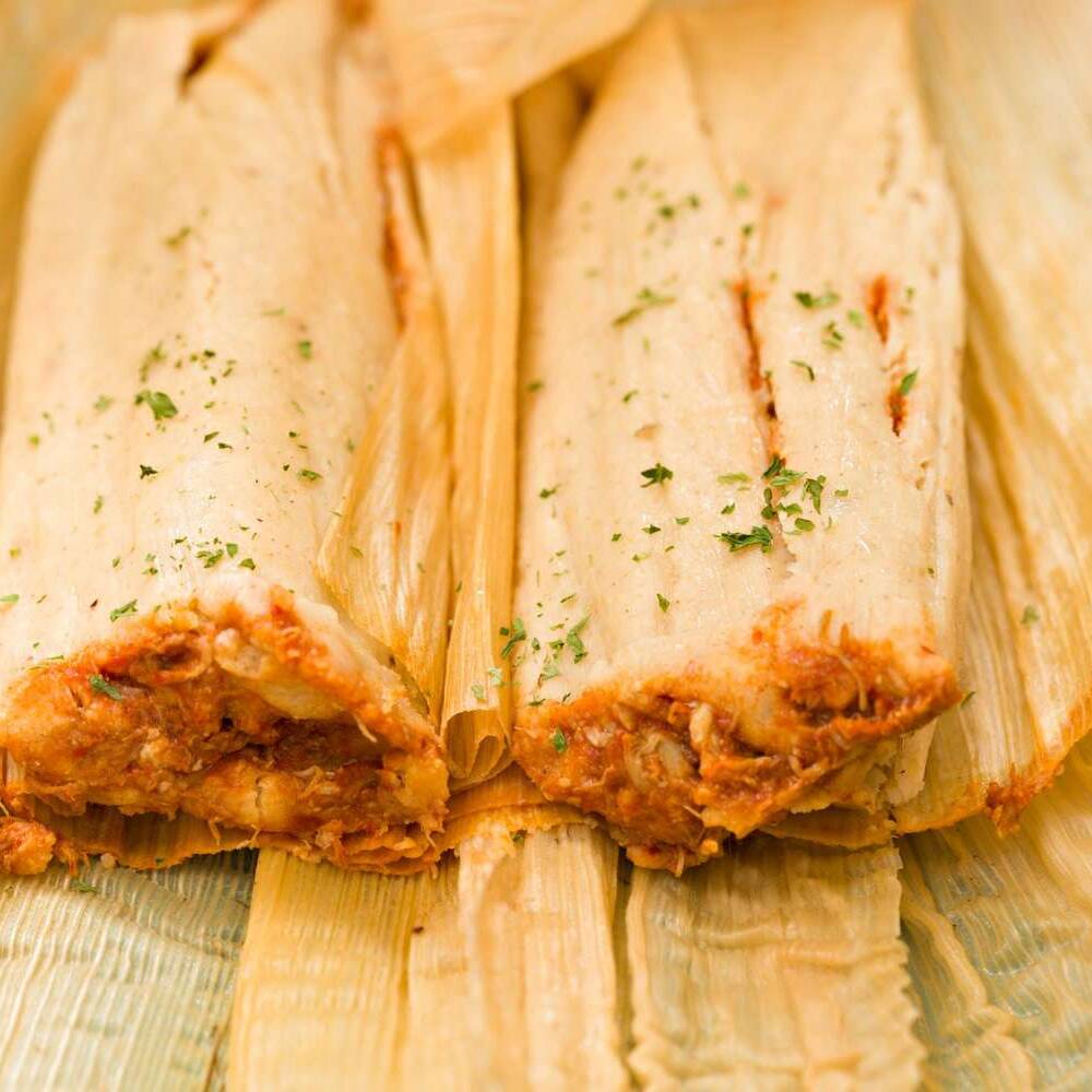 Tamal De Rojo Con Carne De Puerco