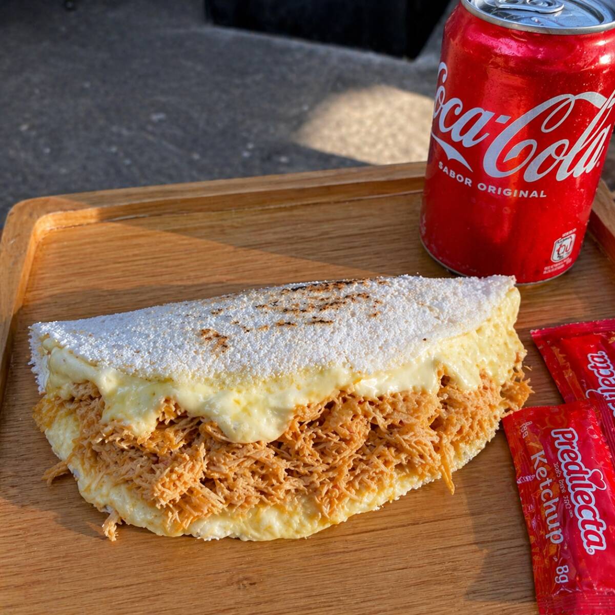 Tapioca Feita Na Hora, Leve E Saborosa, Acompanhada De 1 Refrigerante À Escolha Do Cliente. O Peso Da Tapioca Pode Variar Conforme O Sabor Selecionado, Garantindo Sempre Qualidade E Muito Sabor.