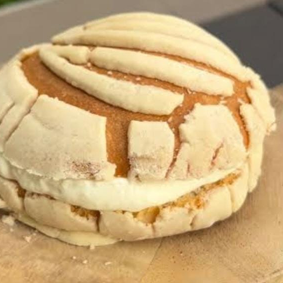 CONCHA RELLENA DE NATA