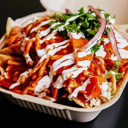 Chilaquiles Rojo con Pollo