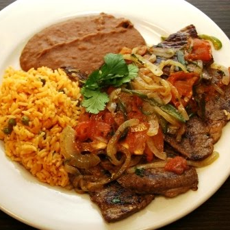 Bisteck Encebollado