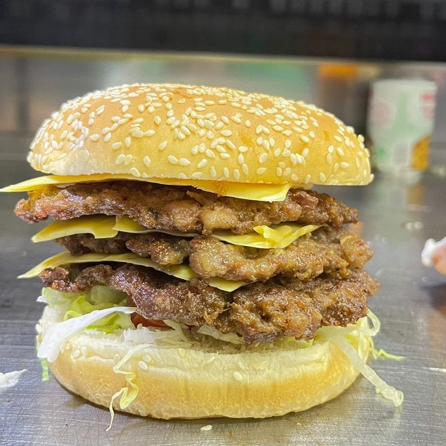 Hamburguesa cheeseBurger en paquete