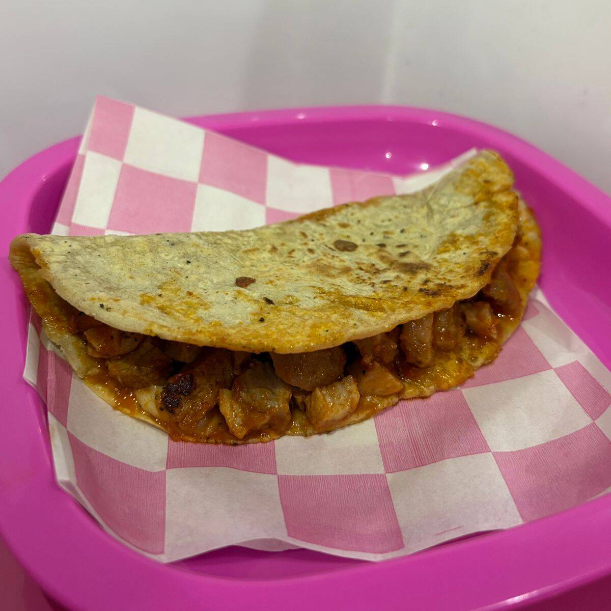 Quesadilla de Huevo Rojo