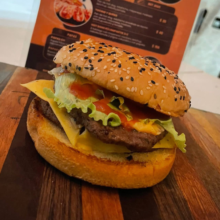 Hamburguesa Clásica
