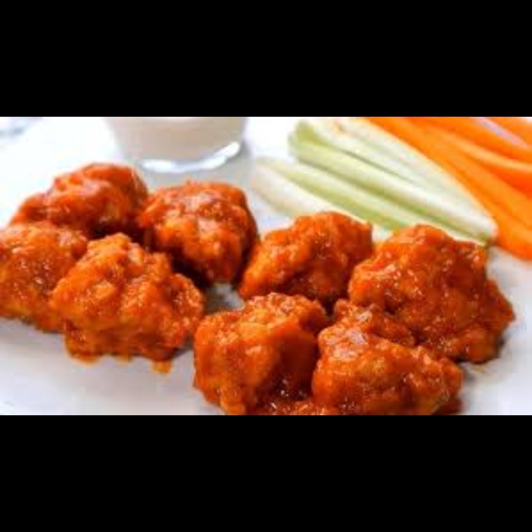 ORDEN DE BONELESS GRANDE CON PAPAS