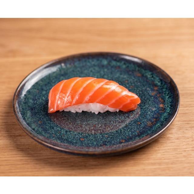 NIGUIRI SALMON