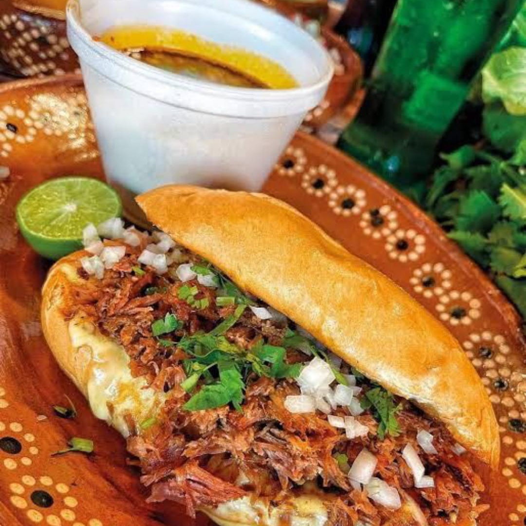 Torta de Birria