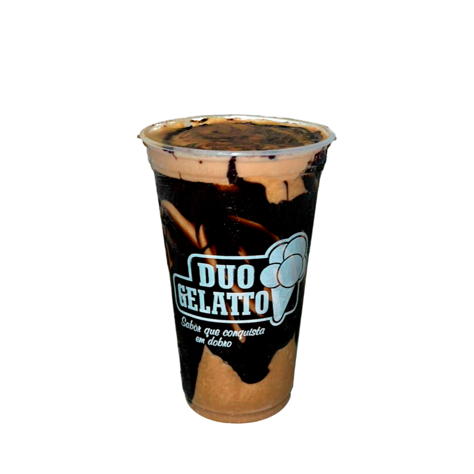 O Shake Coffee 500ml é feito com nosso exclusivo sorvete de café crocante, resultando em um milkshake encorpado, gelado e viciante. Sabor forte de café, cremosidade na medida certa e uma crocância que faz toda a diferença. Tamanho perfeito para quem leva café a sério.